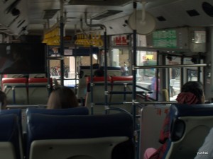 bus120322-４