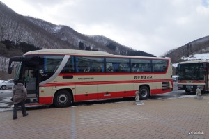 bus150530-5