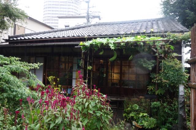 たまには東京遊、嵐の前に「子規庵」へ。