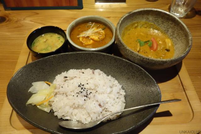 奈良、菖蒲池、インド料理「プラーナ」でランチをいただく。