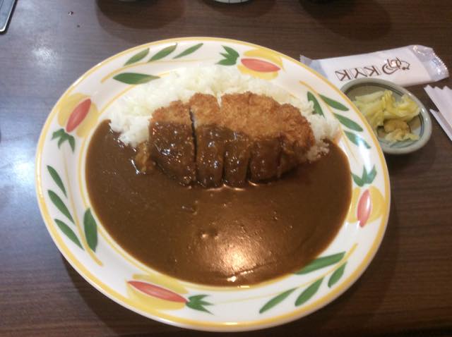 時々福岡遊、福岡へ、関空でKYKのカツカレーを食う。