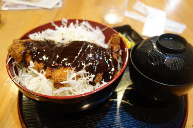 大阪、橋本、「味楽」の味噌カツ丼。