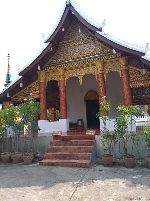 ルアンパバーン、ビエンチャン、バンコクの旅−４４、美しい寺、ワット・シェントーンへ行く。