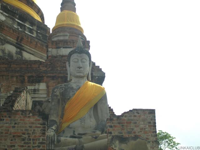 ルアンパバーン、ビエンチャン、バンコクの旅−７７、ワット・ヤイ・チャイ・モンコン（Wat Yai Chai Mongkon）へ。