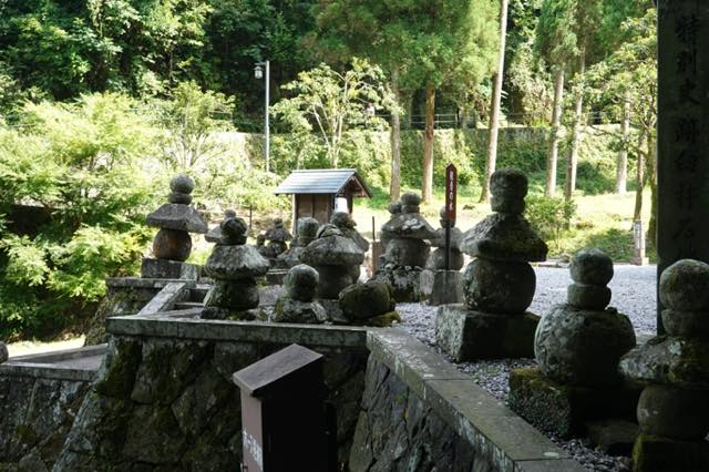 時々、福岡遊、ついでに大分、佐賀をかすめて−１０、臼杵石仏群を見に行く。