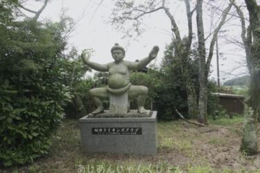 山辺の道を歩く−０８、ほおっ、相撲神社か。