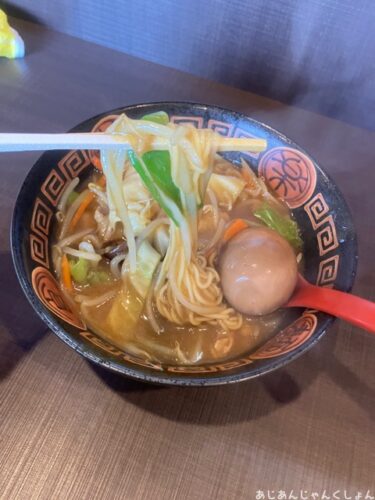 暑い時のカレーラーメン。「チャンピオン」でパワーチャージ。